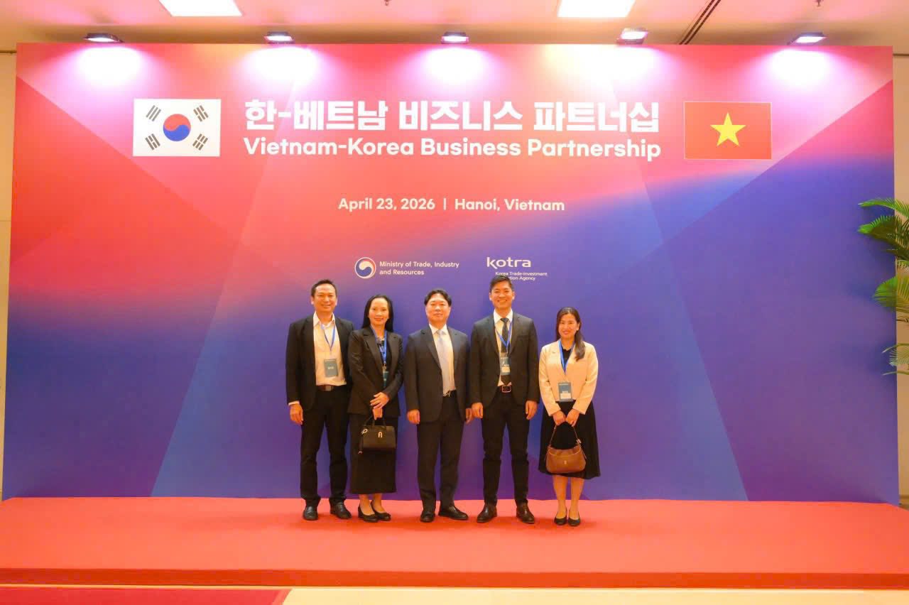 Lễ Ký Kết MOU Giữa FAHASA Và NXB E-Future Trong Diễn Đàn Kinh Tế Việt Nam - Hàn Quốc 2026 Có Sự Tham Dự Của Thủ Tướng Việt Nam Ông Lê Minh Hưng Và Tổng Thống Hàn Quốc Ông Lee Jae Myung 