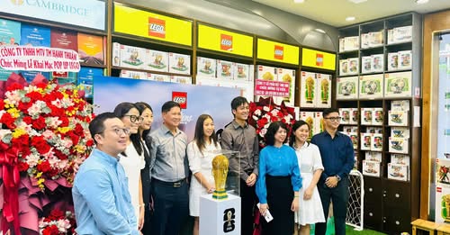 https://thanhnien.vn/hap-dan-voi-khong-gian-trai-nghiem-world-cup-2026-doc-dao-tai-tphcm-185260522053515734.htm?