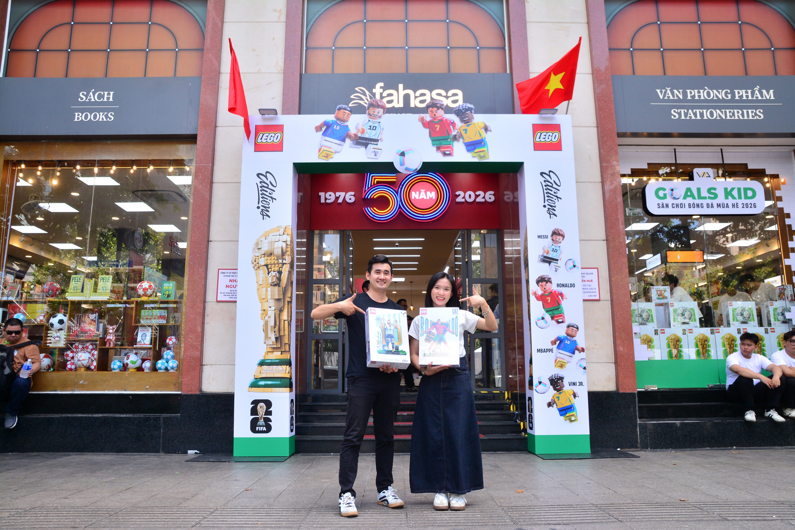 FAHASA Mở Bán Sản Phẩm Hot Lego® Chủ Đề Fifa World Cup 2026™ Tổ Chức Chương Trình Goals Kid – Sân Chơi Bóng Đá Mùa Hè 2026 Tại Nhà Sách Nguyễn Huệ (2)