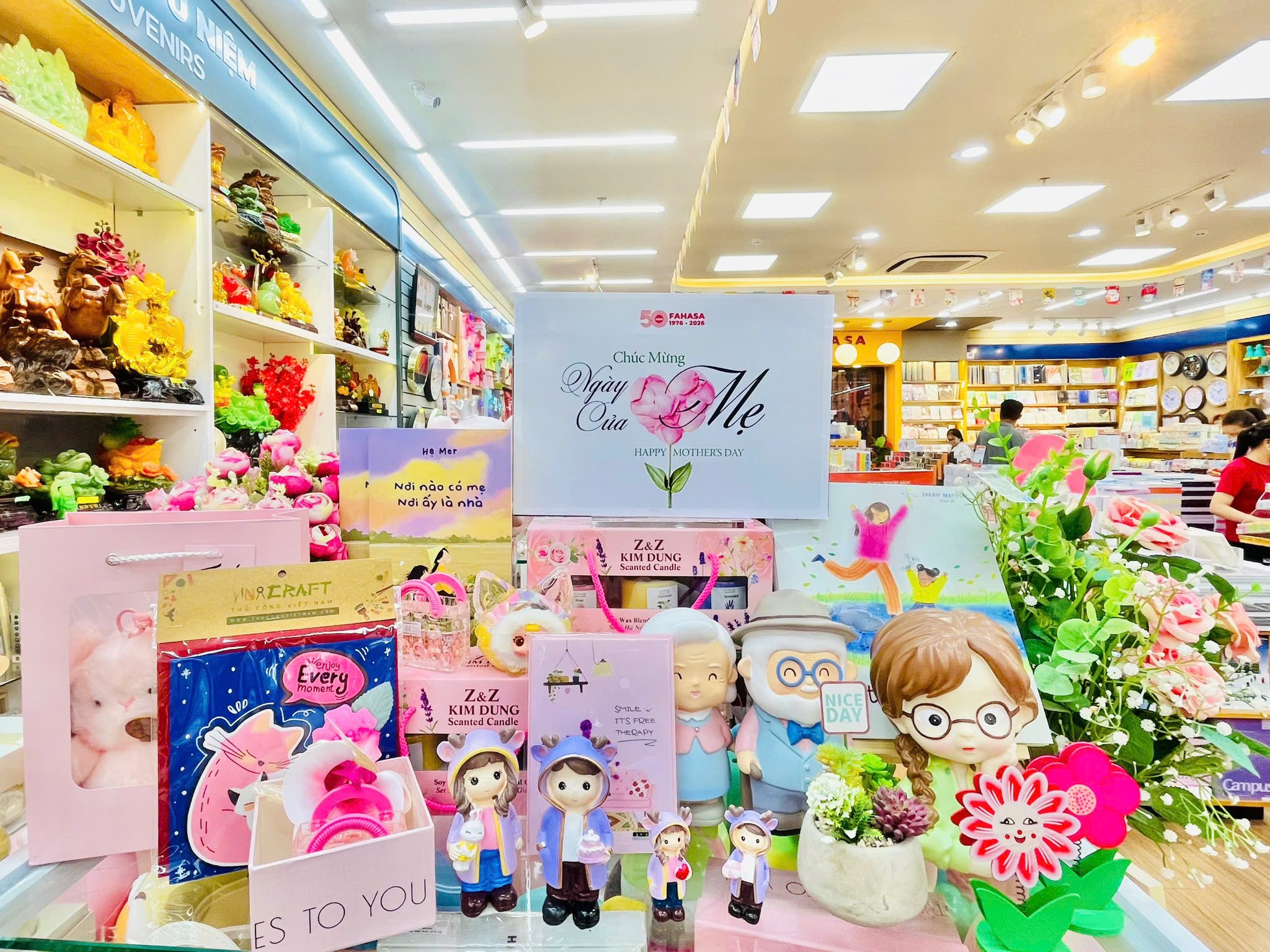 Top 8+ quà tặng Ngày của Mẹ ý nghĩa nhất 2026 - Gợi ý dễ mua tại FAHASA (2)