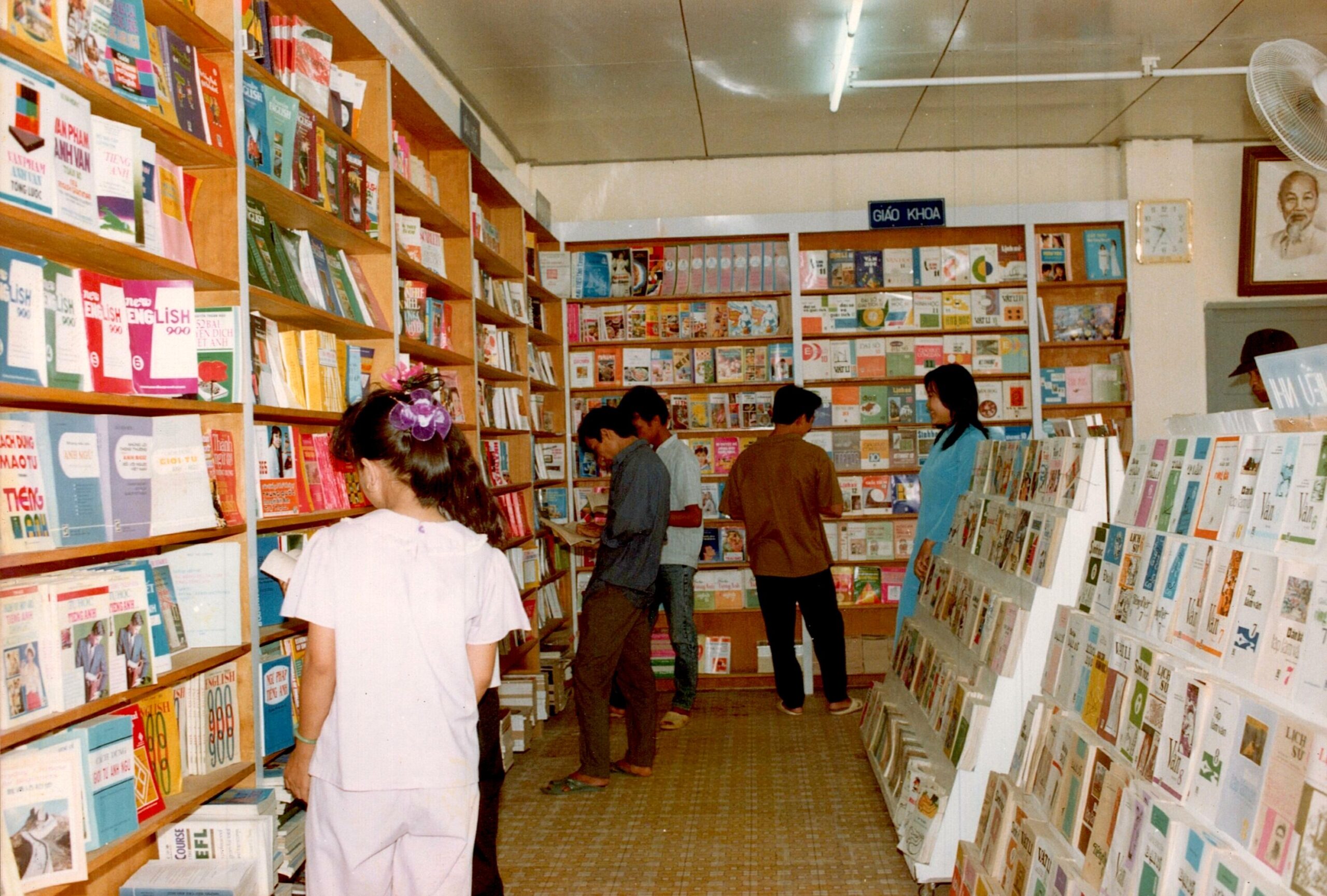 FAHASA trong bối cảnh Sài Gòn những năm 80-90. Nhà sách Bạch Đằng