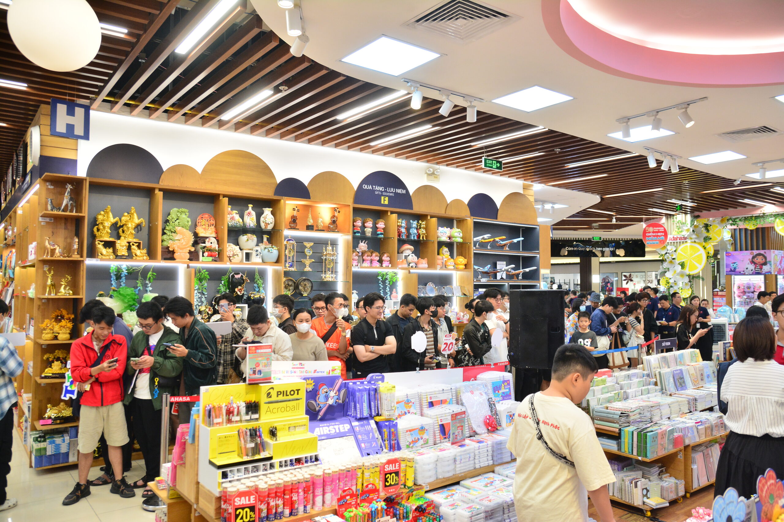 FAHASA Phối Hợp Cùng Toty Tổ Chức Blokees Pop Up Store Ngày 05.06.2026 (5)