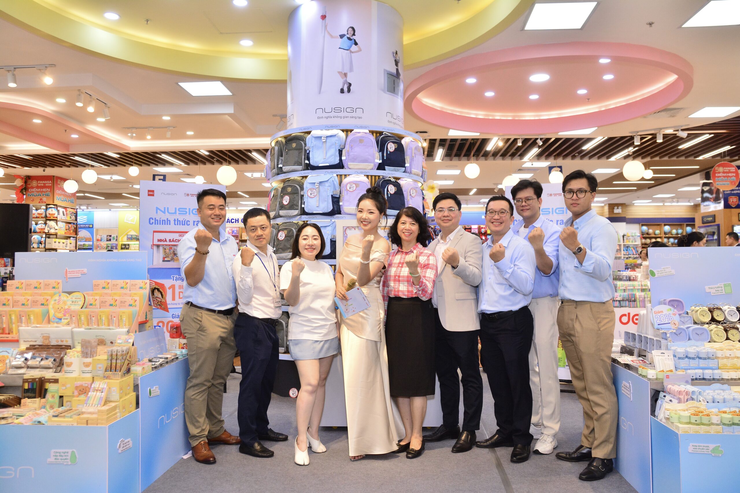 Không Gian Trải Nghiệm Sáng Tạo  Cùng Nhiều Hoạt Động Hấp Dẫn Tại Hệ Thống Nhà Sách FAHASA