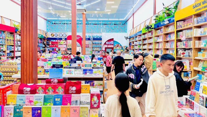 FAHASA Bookstore Gia Nghia