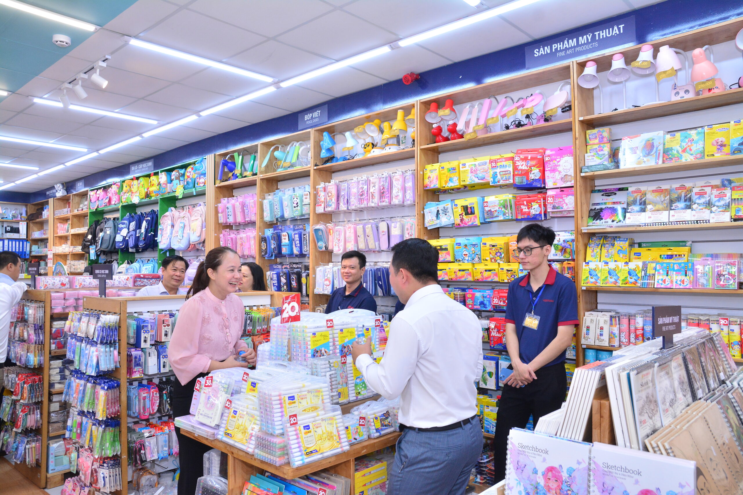Nhà sách FAHASA Tam Hiệp