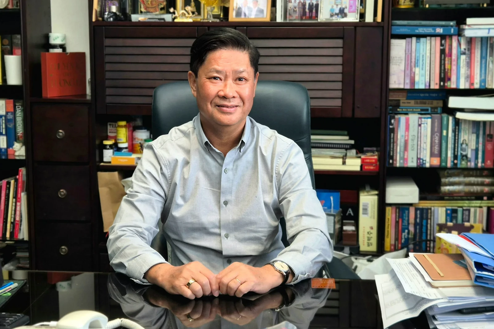 Ông Phạm Minh Thuận - Chủ tịch HĐQT FAHASA - cho biết bản thân đã để thế hệ tiếp theo quản lý hệ thống nhà sách, bản thân chỉ đóng vai trò định hướng, đánh giá. Ảnh: Đức An.