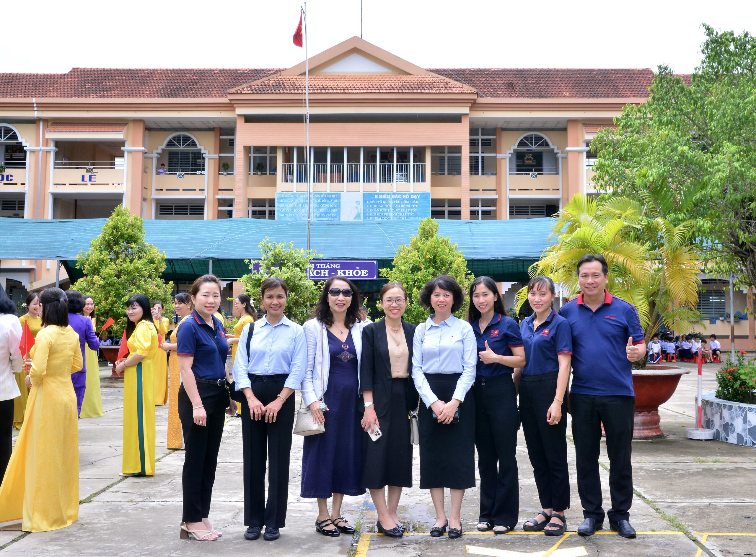 FAHASA Cùng Nguyên Phó Chủ Tịch Nước CHXHCN Việt Nam Lan Tỏa Yêu Thương Mùa Trung Thu (2)