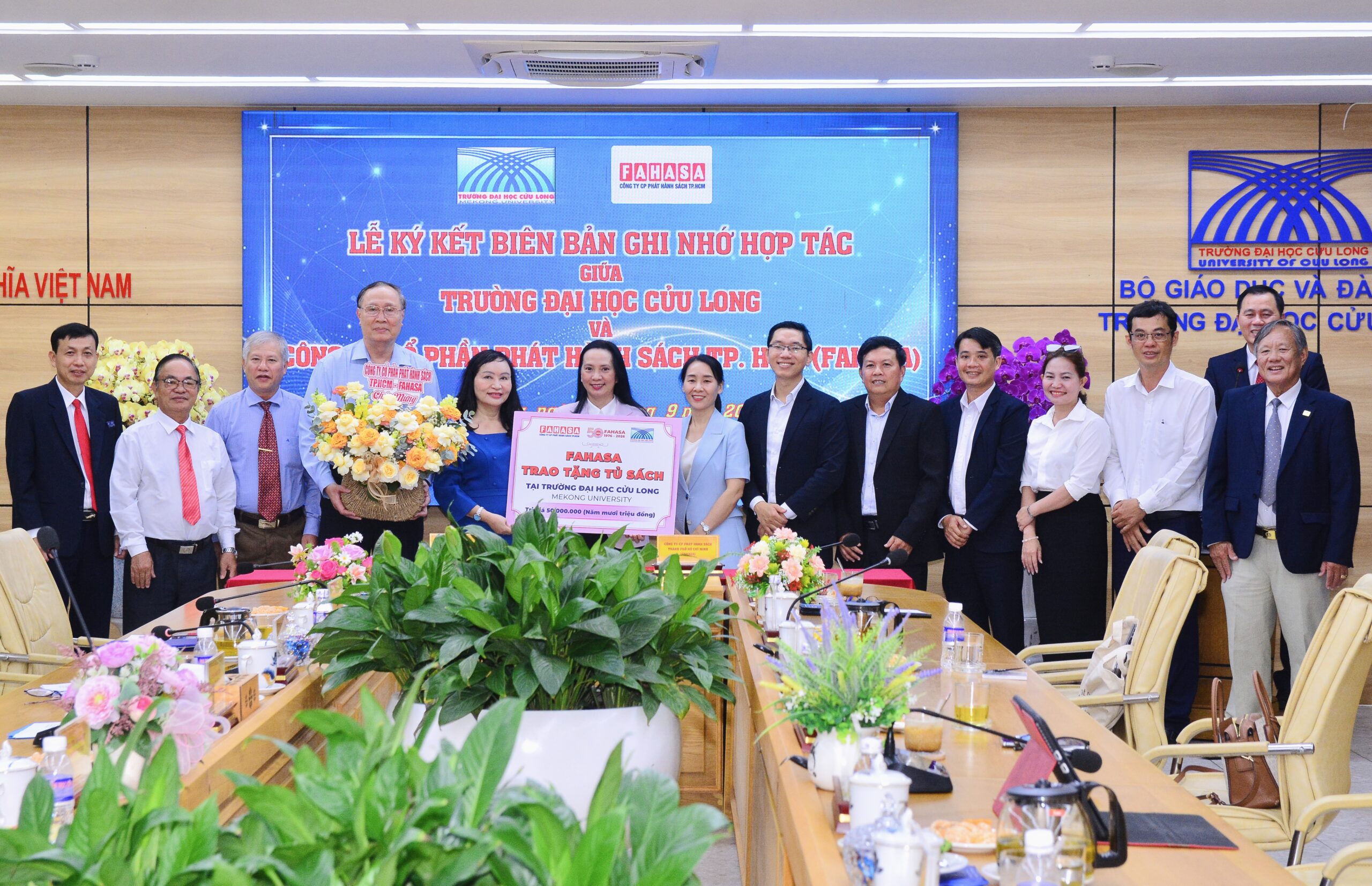 FAHASA Và Trường Đại Học Cửu Long Ký Kết Hợp Tác, Mở Rộng Hành Trình Kết Nối Tri Thức (34)