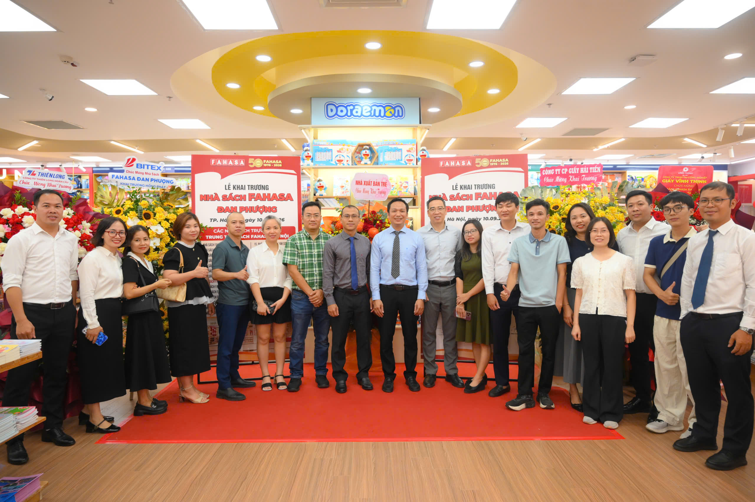 Nhà Sách FAHASA Đan Phượng (2)