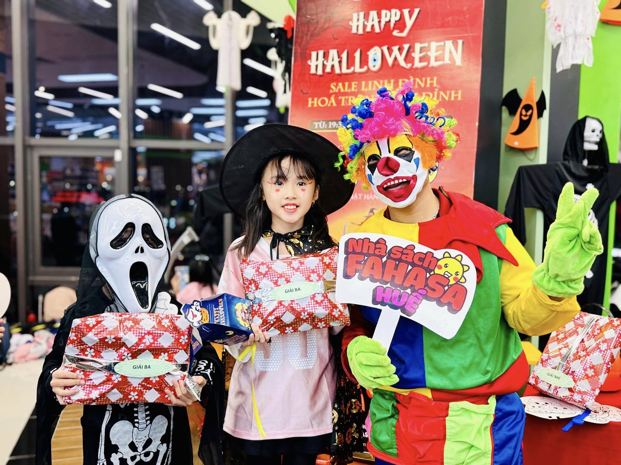 Áo Choàng Halloween