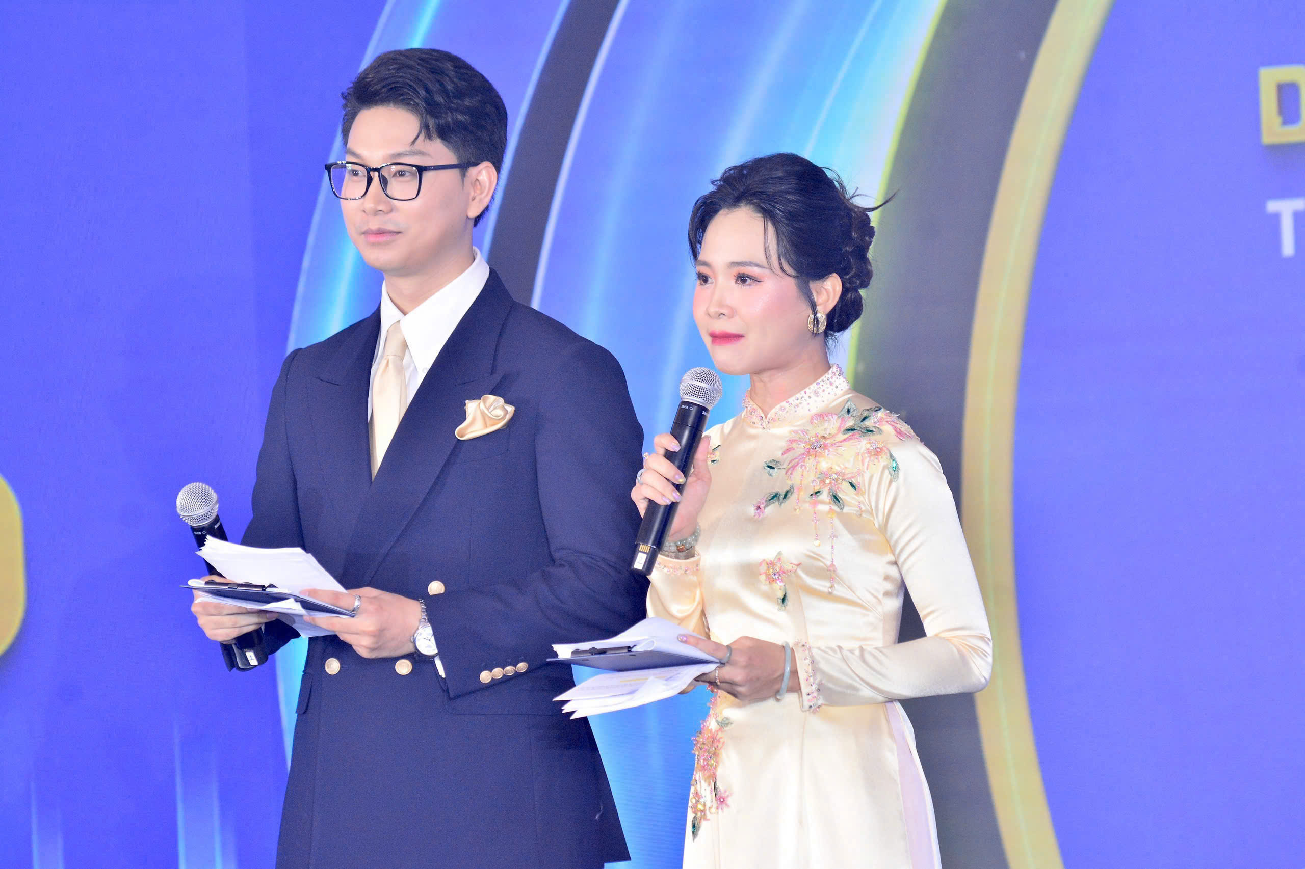 Công Ty FAHASA Và Chủ Tịch HĐQT - Ông Phạm Minh Thuận Vinh Dự Được Công Nhận Danh Hiệu “Doanh Nghiệp, Doanh Nhân Tp. Hồ Chí Minh Tiêu Biểu” Năm 2026 (5)