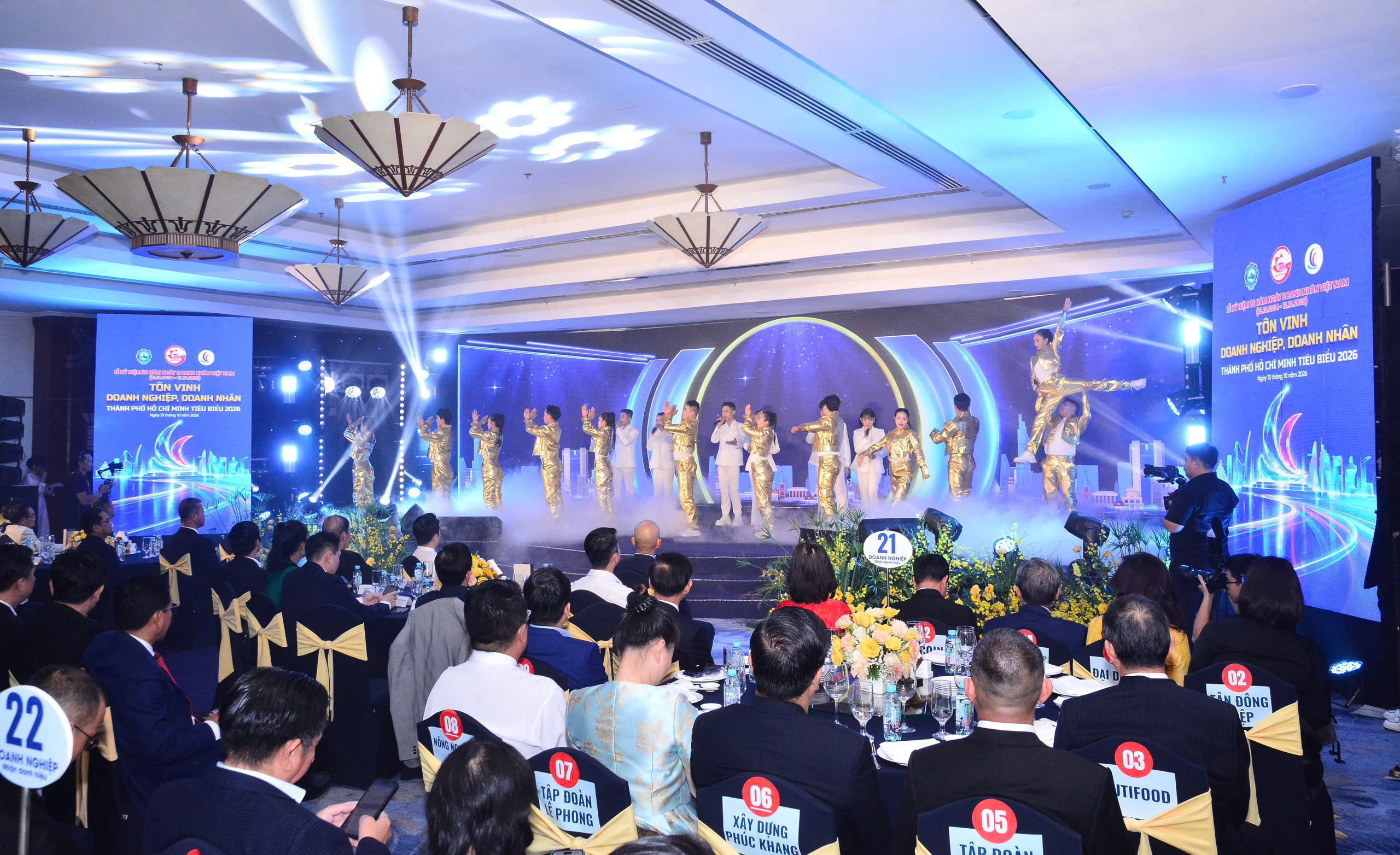 Công Ty FAHASA Và Chủ Tịch HĐQT - Ông Phạm Minh Thuận Vinh Dự Được Công Nhận Danh Hiệu “Doanh Nghiệp, Doanh Nhân Tp. Hồ Chí Minh Tiêu Biểu” Năm 2026 (16)