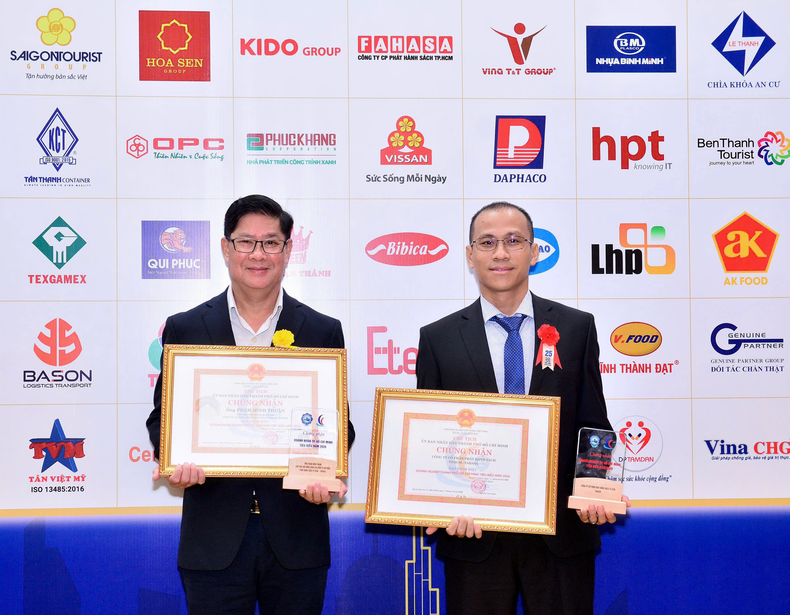 Công Ty FAHASA Và Chủ Tịch HĐQT - Ông Phạm Minh Thuận Vinh Dự Được Công Nhận Danh Hiệu “Doanh Nghiệp, Doanh Nhân Tp. Hồ Chí Minh Tiêu Biểu” Năm 2026 (5)