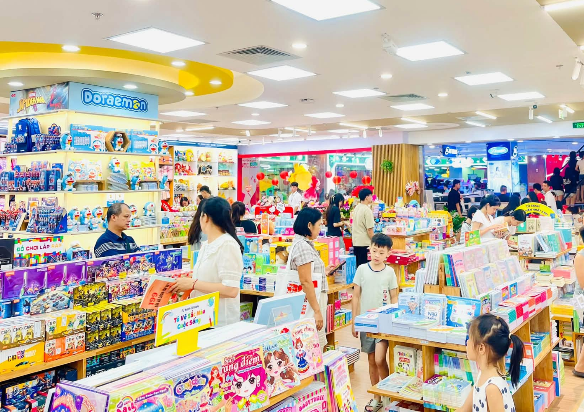 Nhà sách FAHASA Đan Phượng